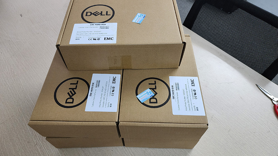 005052427-emc-hdd-2tb