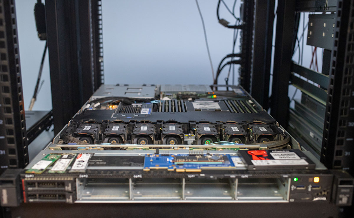 StorageReview-Lenovo-ThinkSystem-SR635-Revisit